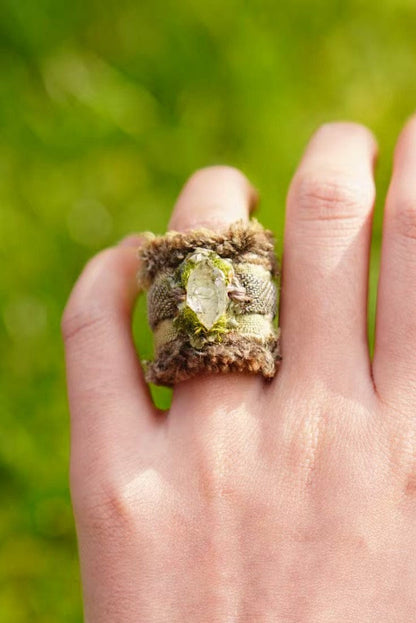 Nature's Embrace Healing Clear Quartz Woven Ring