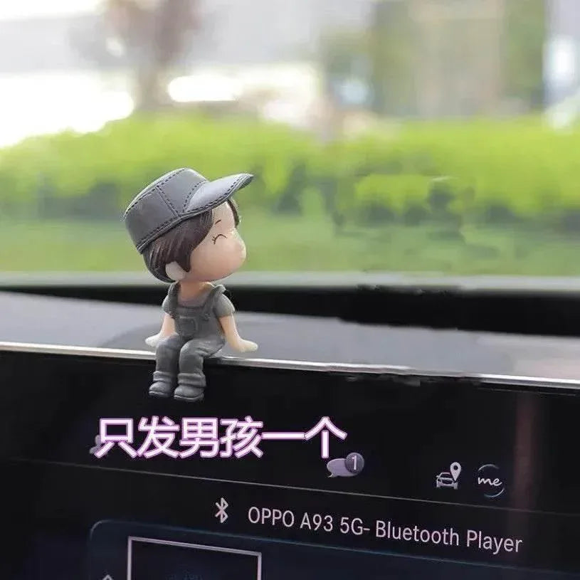 Soft Dashboard Figure – Couple Styles