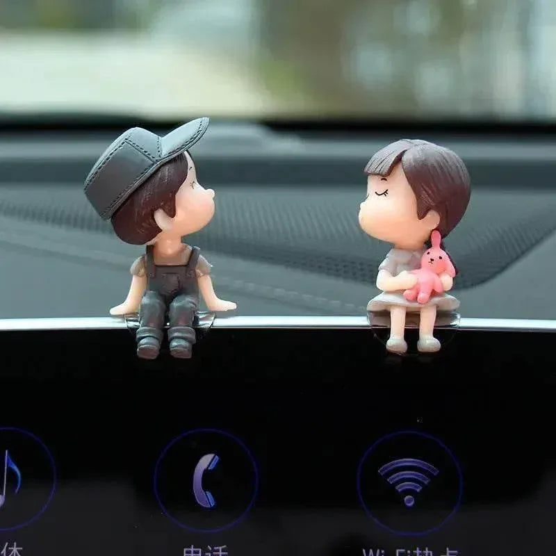 Soft Dashboard Figure – Couple Styles
