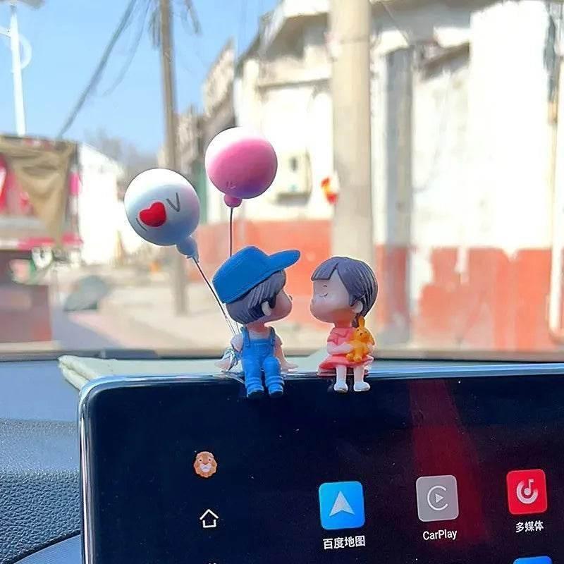 Soft Dashboard Figure – Couple Styles